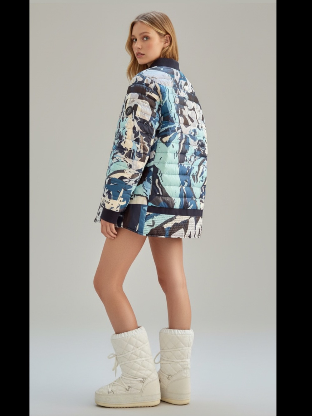 Bogner Blue Multicolor Pattern Ski Jacket⛷️⛷️❄️❄️NWOT